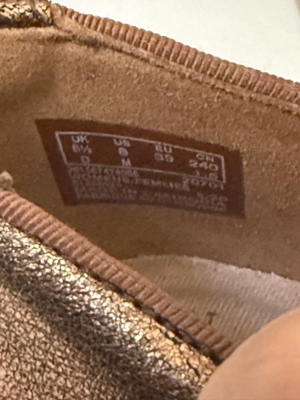 Clarks Collection Sara Poppy Metallic Bronze Leather Flats /Loafers Women's Sz 8 - Picture 9 of 11